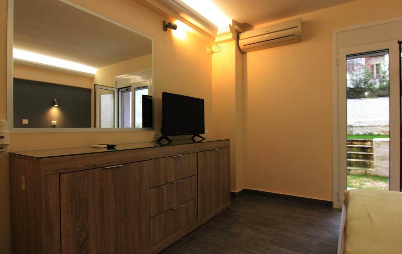 Ariston Hotel Атина Екстериор снимка